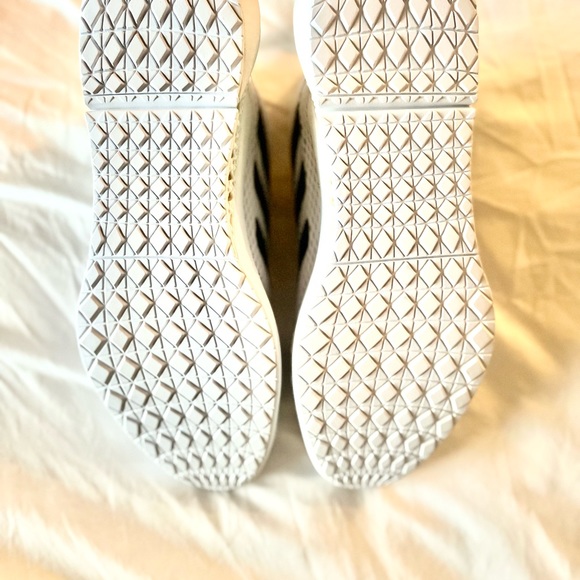 Adidas 4DFWD Pulse 'White/Black' Running Shoes (Orig. $200) - Picture 4 of 9